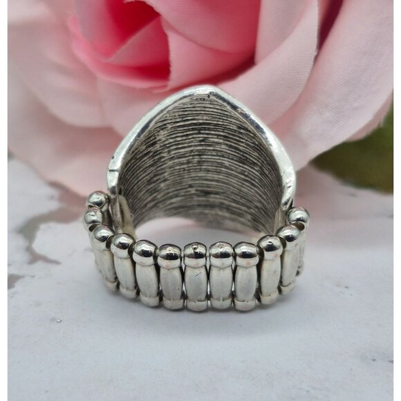 Cute Silver Tone & Black Statement Stretch Ring One Size Western Bojo Casual - Picture 8 of 10